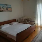 Ujdur Apartament *