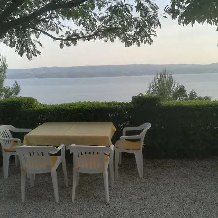 Apartament Ujdur *