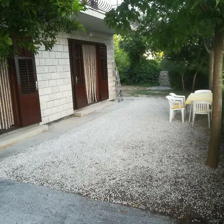 Apartament Ujdur Omiš
