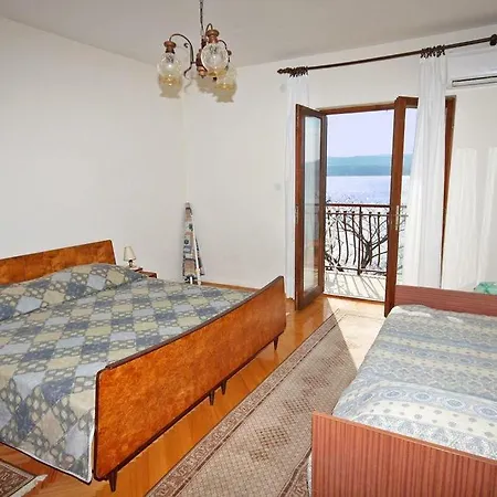 Apartment Ujdur