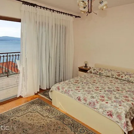 Apartment Ujdur *