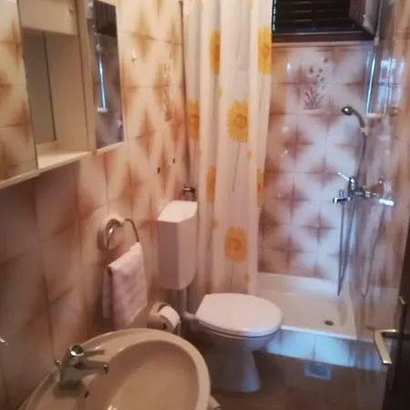 Apartment Ujdur *