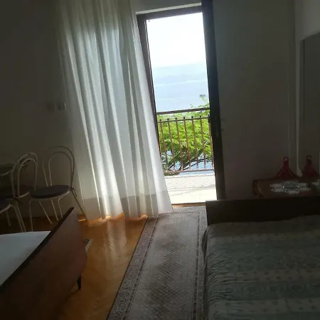 Ujdur Apartment