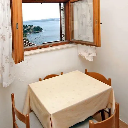 Ujdur Apartment Omis