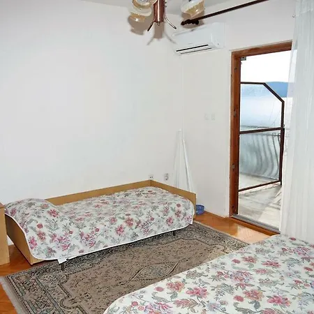 Apartment Ujdur Omis