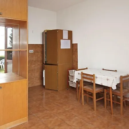 Ujdur * Omiš