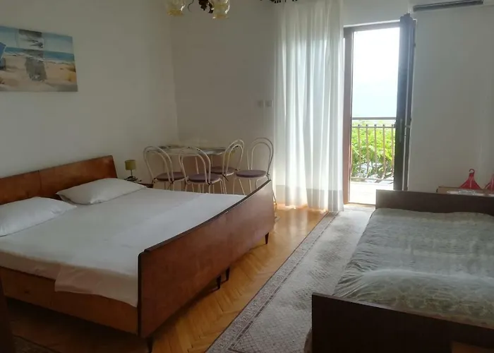 Ujdur * Omiš