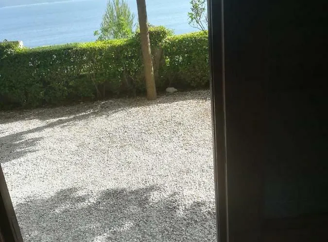 Ujdur Appartement Omiš