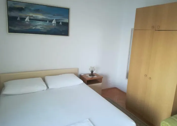 Ujdur Appartement Omiš